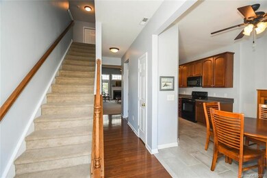 561 Pate Dr, Fort Mill, SC 29715 - photo 3