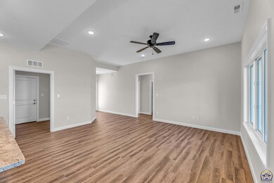 7632 SW 24th Terrace, Topeka, KS 66614 - photo 7