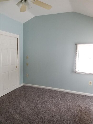 31 Page Rd unit 10, Litchfield, NH 03052 - photo 6