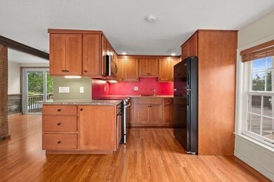 1 Lime St unit 2, Newburyport, MA 01950 - photo 4