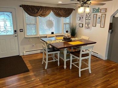 58 Robin Hood Rd, Nashua, NH 03062 - photo 4