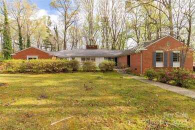 906 Forest Dr, Lancaster, SC 29720 - photo 7