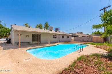 8248 W Piccadilly Rd, Phoenix, AZ 85033 - photo 2