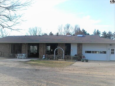 2218 E Ranger Rd unit E Ranger Rd (Additio, Hutchinson, KS 67501 - photo 2