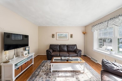 46 Benjamin Landing Ln, Franklin, MA 02038 - photo 6
