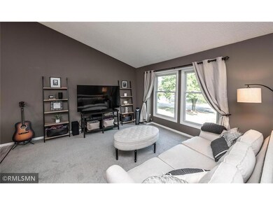 12651 92nd Pl N Maple Grove MN-large-014-034-Livin