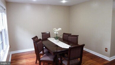 6108 Old Landing Way unit 65, Burke, VA 22015 - photo 3