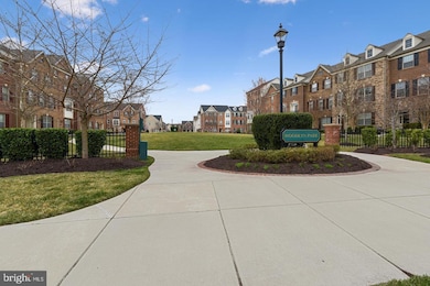 22579 Windsor Locks Square, Ashburn, VA 20148 - photo 4