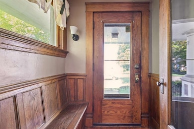 1815 Washington Ave SE, Cedar Rapids, IA 52403 - photo 2