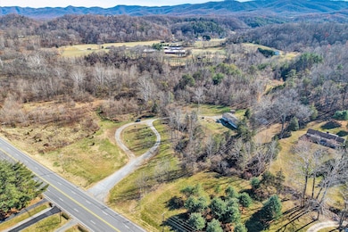 7682 Lee Hwy, Troutville, VA 24175 - photo 5