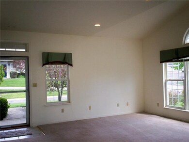 SUNNY LIVING ROOM