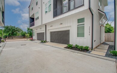 2628 W Tidwell Rd unit E, Houston, TX 77091 - photo 3