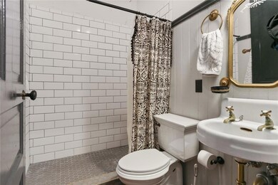 1323 25 Constance St, New Orleans, LA 70130 - photo 4