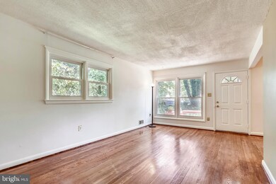 2905 Preston Ave, Alexandria, VA 22306 - photo 6