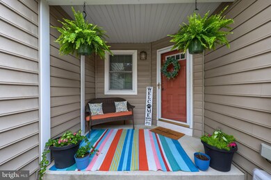 723 Keller Dr, Lititz, PA 17543 - photo 2