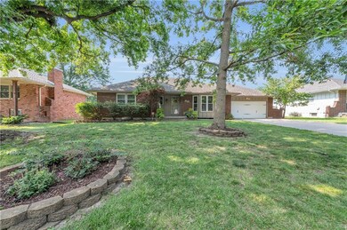 1300 NW Hearnes Ave, Blue Springs, MO 64015 - photo 4