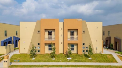 1305 E Daffodil Ave unit B, McAllen, TX 78501 - photo 3