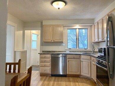 28 Myrtle St unit 28, West Newton, MA 02465 - photo 4