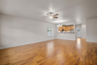 240SWMarionberryLn-005