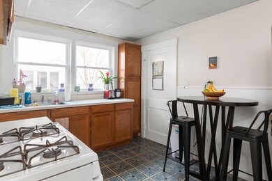 29 Emerald St unit 1, Medford, MA 02155 - photo 5
