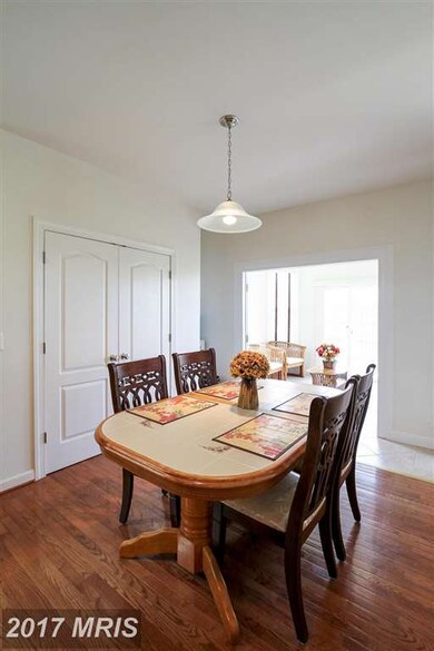 25017 White Sands Dr, Chantilly, VA 20152 - photo 7