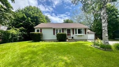 8 Elmwood Dr, Saco, ME 04072 - photo 2