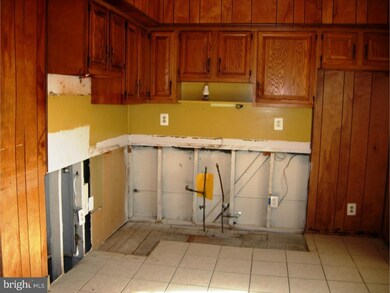 2315 N Cuthbert Dr, Lindenwold, NJ 08021 - photo 6