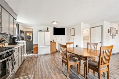 600 Franklin St, Delhi, IA 52223 - photo 7