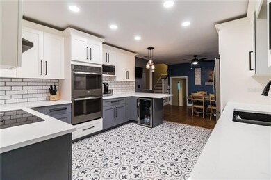 7007 Larimer Ct, Tampa, FL 33615 - photo 5