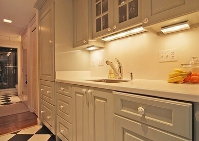 53 Jericho Rd unit C, Weston, MA 02493 - photo 5