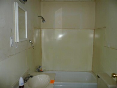 241 Fairlane Dr, Manchester, TN 37355 - photo 5