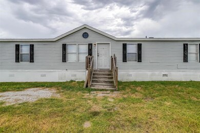 5908 Black Springs Ln, Joshua, TX 76058 - photo 2