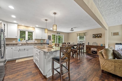 19 Quaker Hwy, Uxbridge, MA 01569 - photo 6