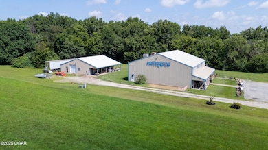 13 SW First Ln. Lamar, Mo.-10