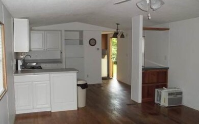 319 SW California Terrace, Fort White, FL 32038 - photo 2