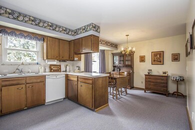 Kitchen & Dining Room