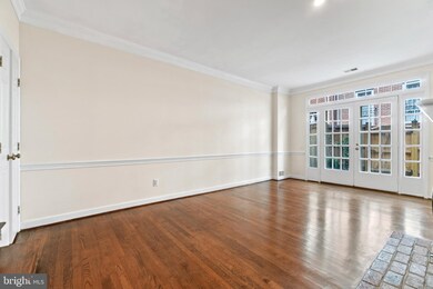1249 Portner Rd, Alexandria, VA 22314 - photo 4