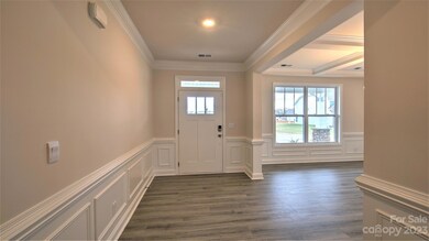 282 Fox Cove Rd, Hendersonville, NC 28792 - photo 2