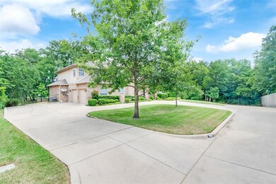 916 Henson Dr, Hurst, TX 76053 - photo 2