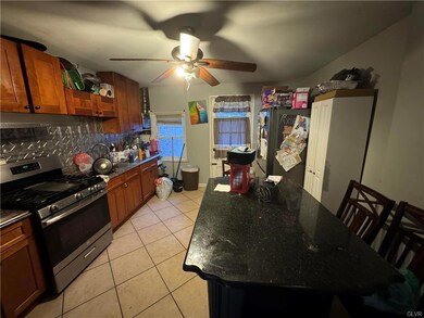 621 W Greenleaf St, Allentown, PA 18102 - photo 5