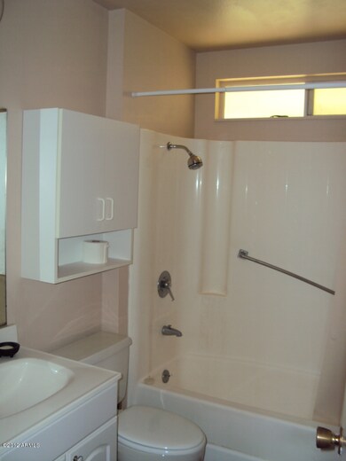 lancaster bathroom 2