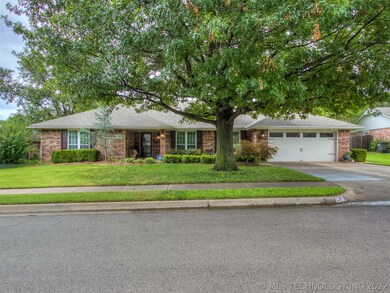 2536 SE Vicksburg St, Bartlesville, OK 74006 - photo 2