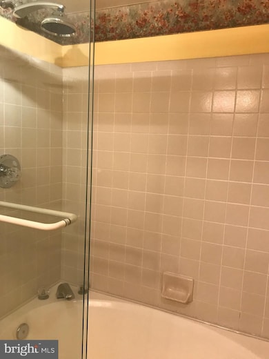 7 Luxberry Ct, Rockville, MD 20852 - photo 7