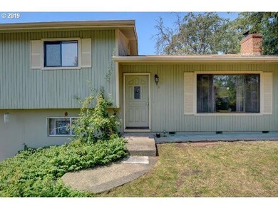 58 SW Western Ave, Grants Pass, OR 97526 - photo 2