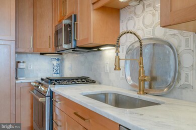 One Park Crest unit 1009, McLean, VA 22102 - photo 5