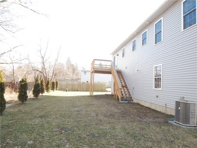 17 Ostend St, Johnston, RI 02919 - photo 2