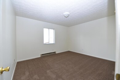 484 Forest St, Columbus, OH 43206 - photo 4