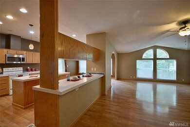 10924 Clark Rd SE unit 10, Yelm, WA 98597 - photo 7