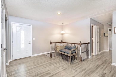 20807 W 52nd St, Shawnee, KS 66218 - photo 3