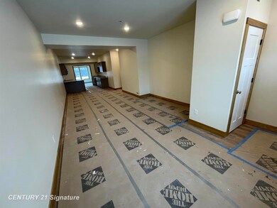 8483 N River Rock River Rock unit 8487, Freeland, MI 48623 - photo 4